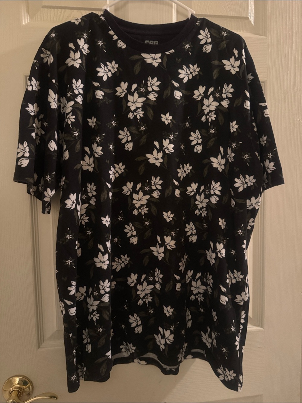 Black Floral Short-Sleeve Tee by FUBU